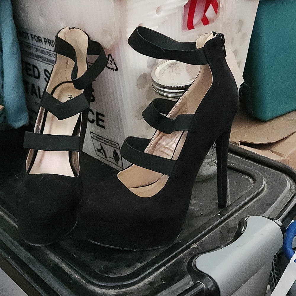 Black strappy pumps